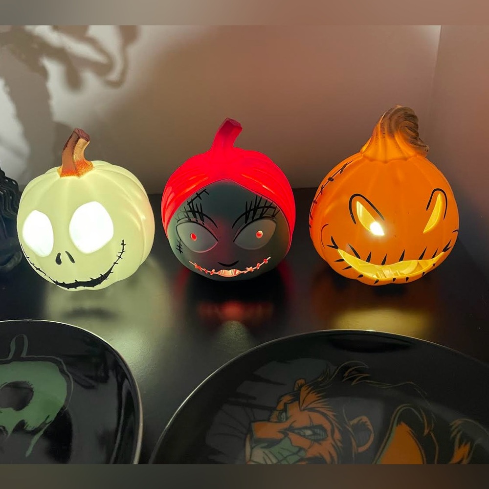 New! Nightmare Before Christmas Jack-o'-lanterns